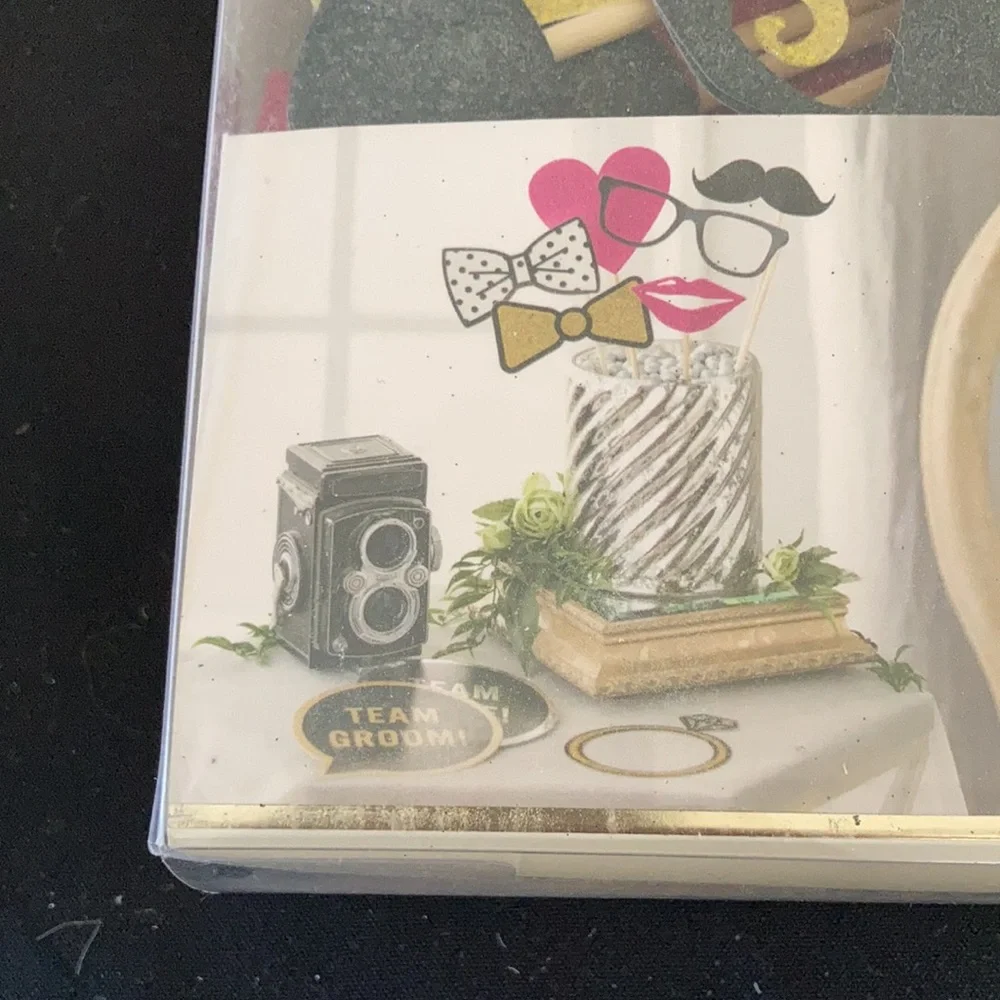 DAVIDTUTERA PHOTO PROPS 56PC NWT